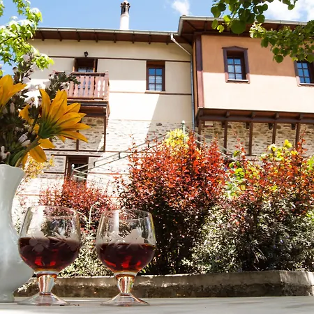 Pensionat Viraggas Traditional Vrástama