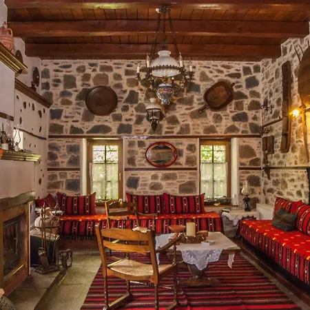 Pensionat Viraggas Traditional Vrástama