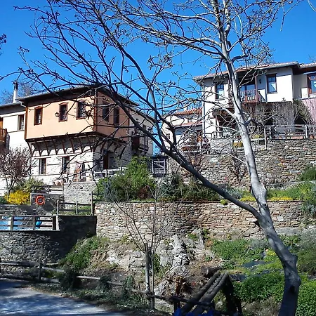 Pensjonat Viraggas Traditional Vrástama