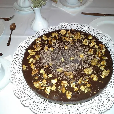 בית הארחה Viraggas Traditional Vrástama