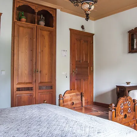 Viraggas Traditional Pensjonat 3*