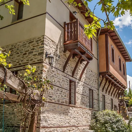 Guest house Viraggas Traditional 3*