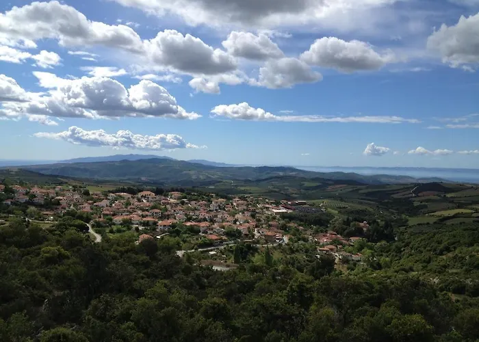 Guest house Viraggas Traditional 4*