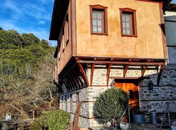 Viraggas Traditional