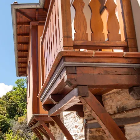 Viraggas Traditional 4* Vrástama